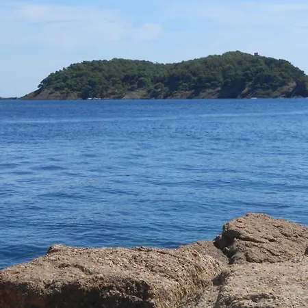 Appartamento Particulier Loue T3 En Rez De Jardin à 30 Mètres De La Avec Un Double Box *