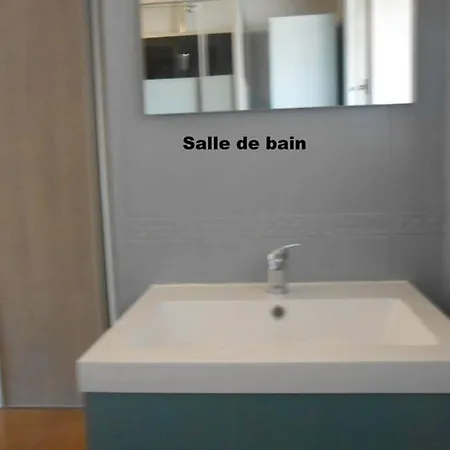 Particulier Loue T3 En Rez De Jardin à 30 Mètres De La Avec Un Double Box Appartamento La Ciotat