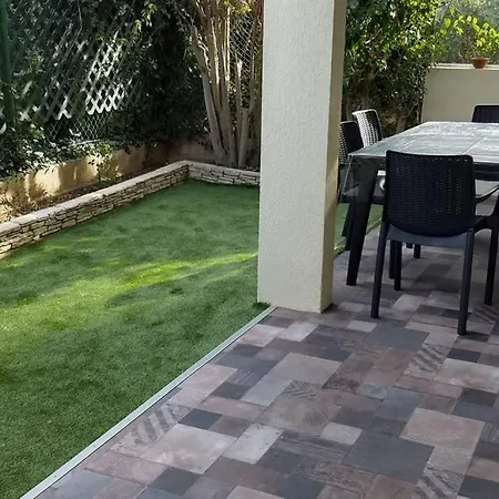 Appartamento Particulier Loue T3 En Rez De Jardin à 30 Mètres De La Avec Un Double Box *