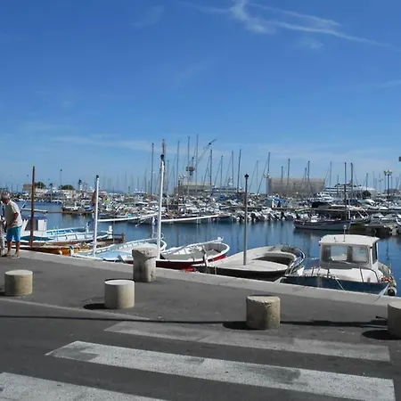 Particulier Loue T3 En Rez De Jardin à 30 Mètres De La Avec Un Double Box * La Ciotat