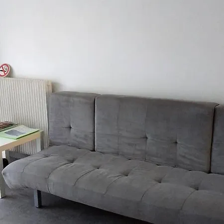 Particulier Loue T3 En Rez De Jardin à 30 Mètres De La Avec Un Double Box Appartamento *